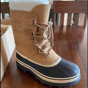Brand new sorel caribou boots with tags